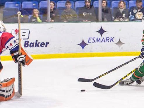 Late Goal Sinks Tomahawks