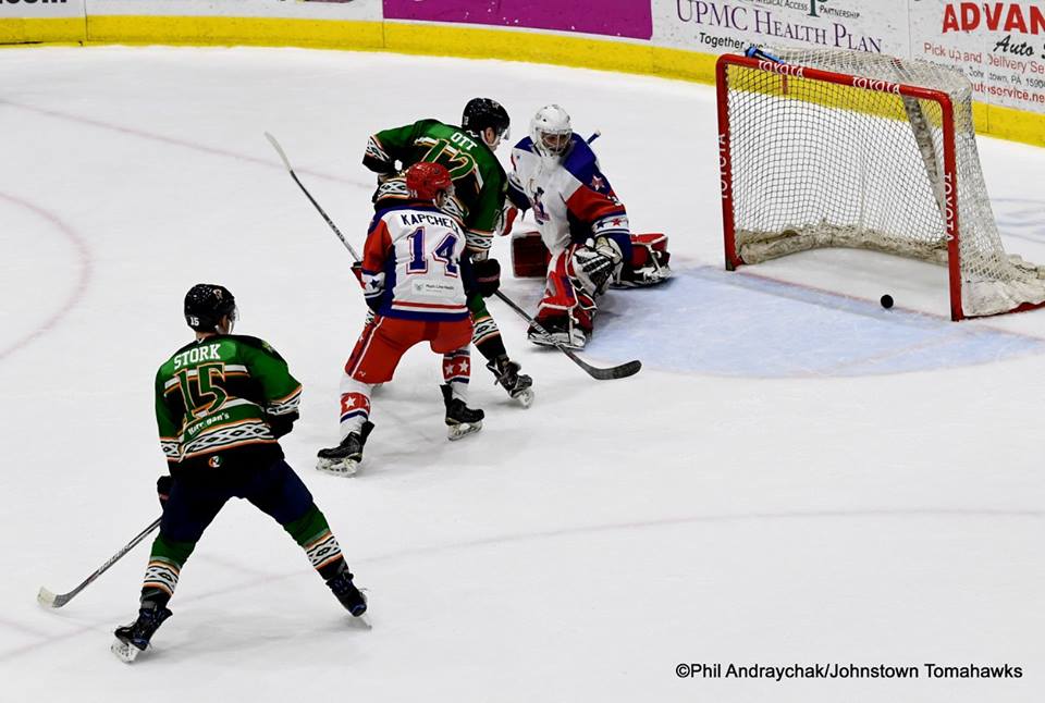 Rebels Outlast Tomahawks