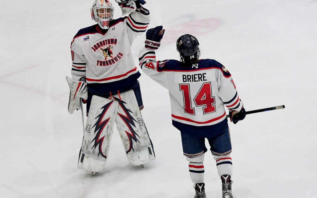 Tomahawks Sweep Titans After 6-4 Thrilling Win